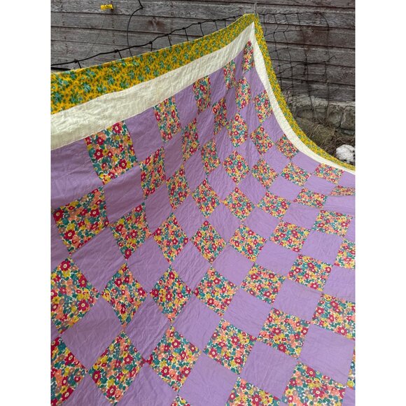 Vintage 60's Quilt Patchwork Purple Yellow Floral 92x78" - Picture 13 of 16